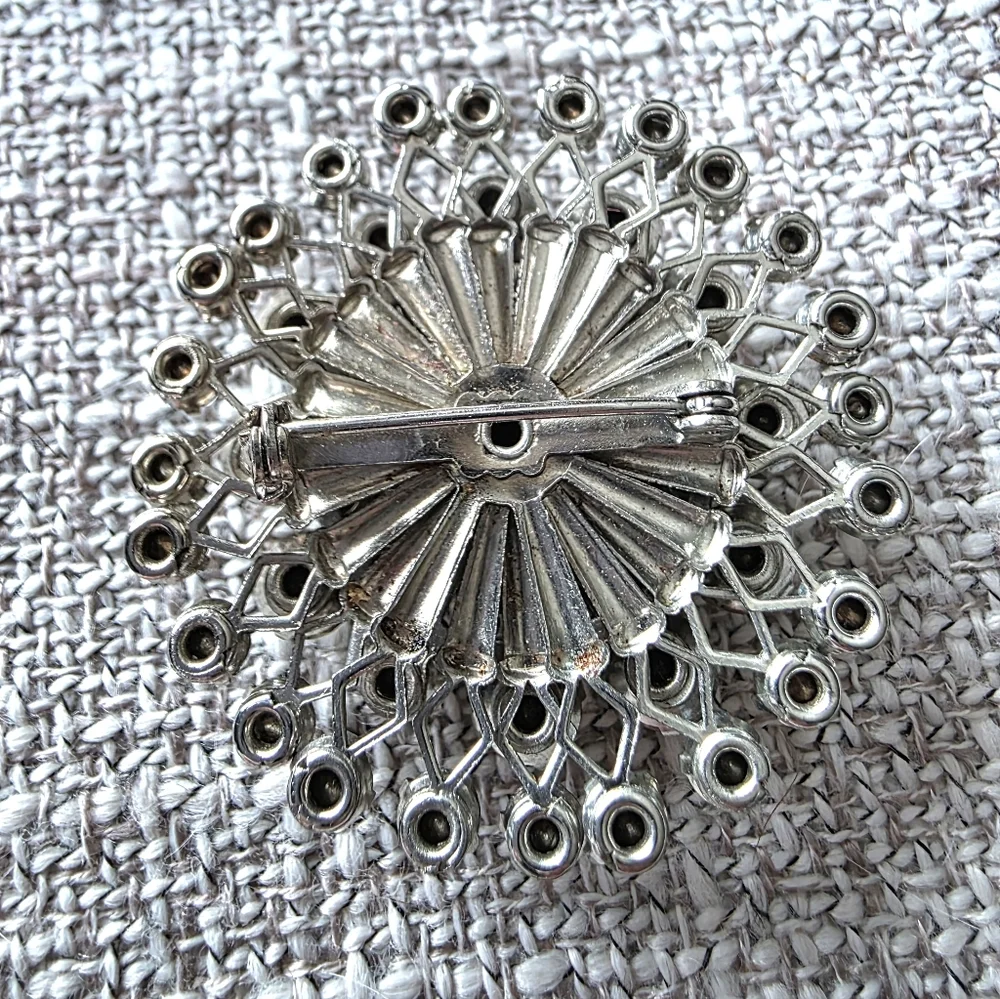 Vintage Rhinestone Starburst Brooch.  Rare Find